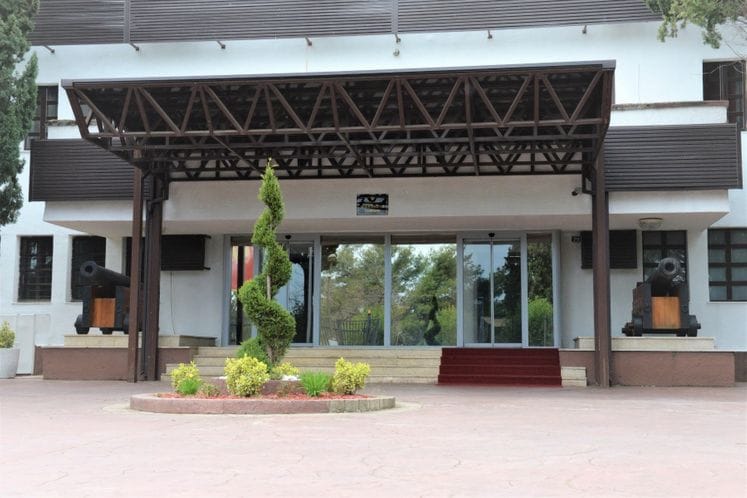 Medicinarima u Vojsci Crne Gore veće plate i do 300 eura