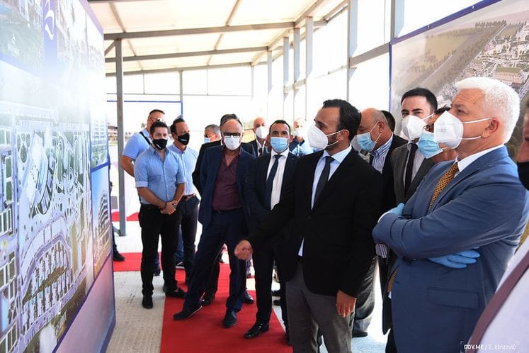 Premijer Marković u Ulcinju: Vlada će i dalje pomagati da prebrodite krizu, ali morate iskoristiti sve potencijale i u budućnosti nositi naš turistički razvoj