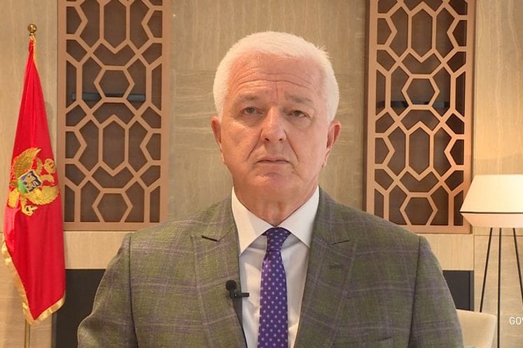 Premijer Duško Marković čestitao Međunarodni dan mladih: Ljubav i poštovanje prema svojoj državi nemaju cijenu, a ni alternativu, samo zajedno, sa CG u srcu, možemo napredovati