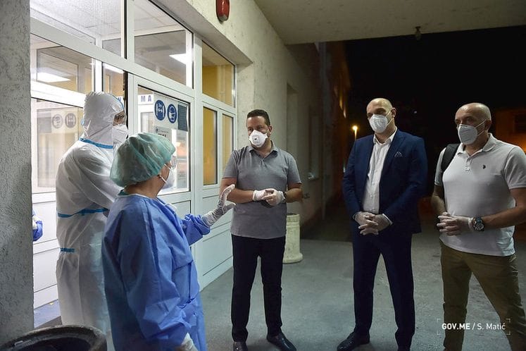 Krizni medicinski štab u Nikšiću: Svi COVID-19 pacijenti zbrinuti, zdravstveni sistem funkcioniše u punom kapacitetu, građani moraju da poštuju mjere