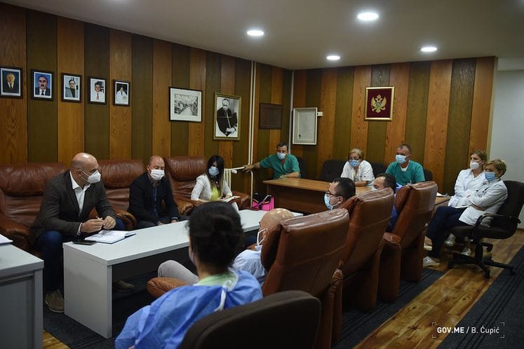 Krizni medicinski štab posjetio Berane: Zdravstveni sistem CG pomaže i pomagaće koliko god bude potrebno beranskoj bolnici