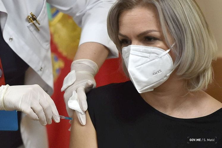 Ministarka zdravlja primila vakcinu protiv COVID-19