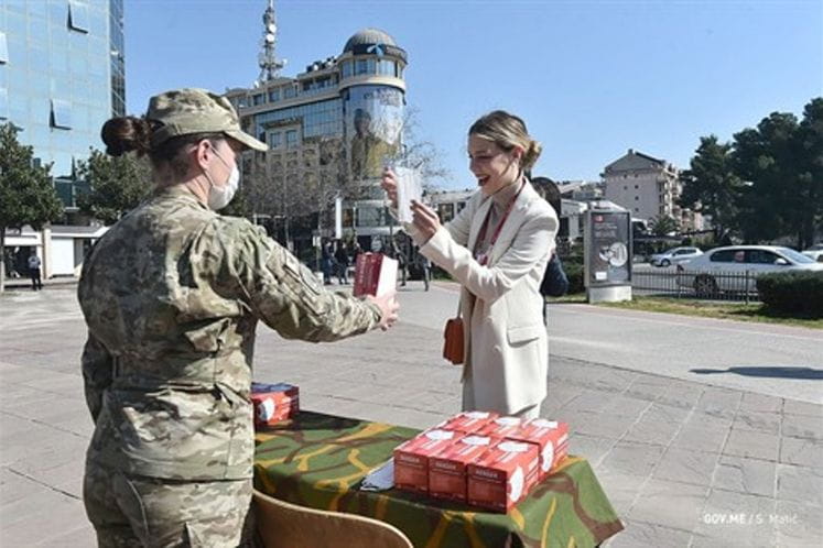 Vojska Crne Gore nastavlja da pomaže u borbi protiv pandemije koronavirusa