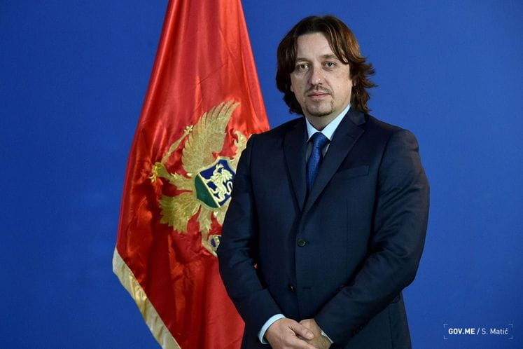 Министар Секуловић