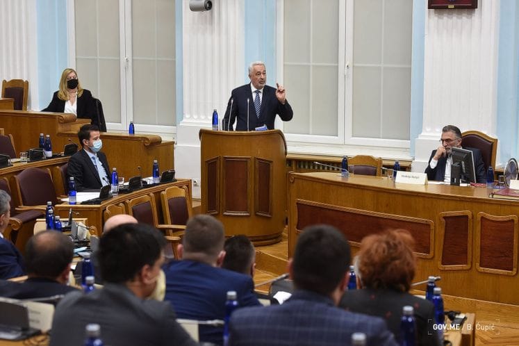 Premijer Krivokapić – Premijerski sat