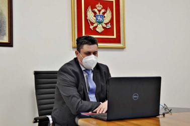 Pešić - Hogan Hern: Odlična bilateralna odbrambena saradnja Crne Gore i UK