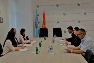 Ministar Stijović u zvaničnoj posjeti opštini Gusinje: Razvijena infrastruktura predulsov za razvoj poljoprivrede