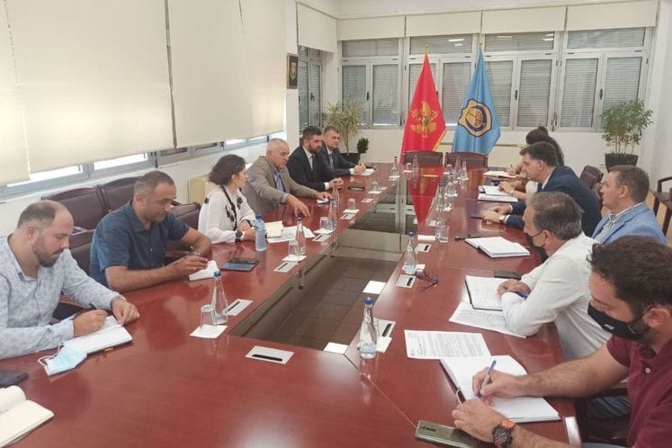 Ministar Mitrović u posjeti Opštini Tivat