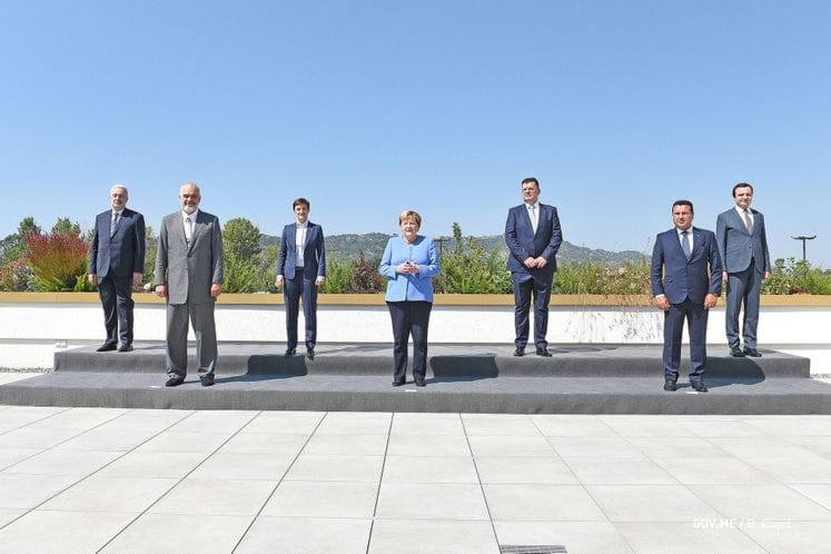Премијер Кривокапић у Тирани са Меркел и лидерима Западног Балкана