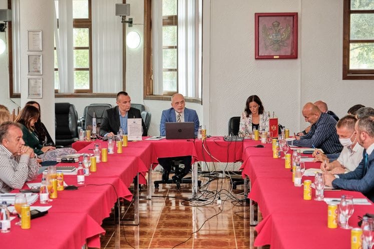 Okrugli sto – Potencijal tranzitnog saobraćaja Crne Gore