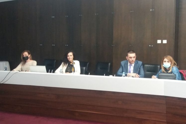 Održana javna rasprava na Nacrt zakona o jakim alkoholnim pićima