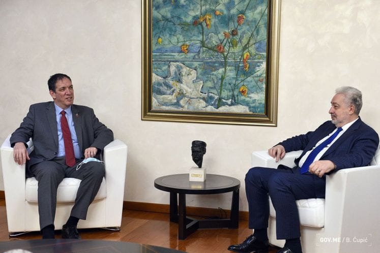 Премијер Кривокапић разговарао с израелским амбасадором Јахелом Виланом