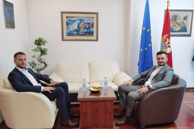 Harasani i Vuković: Uložiti maksimalne napore u cilju suzbijanja sive ekonomije i širenja epidemije