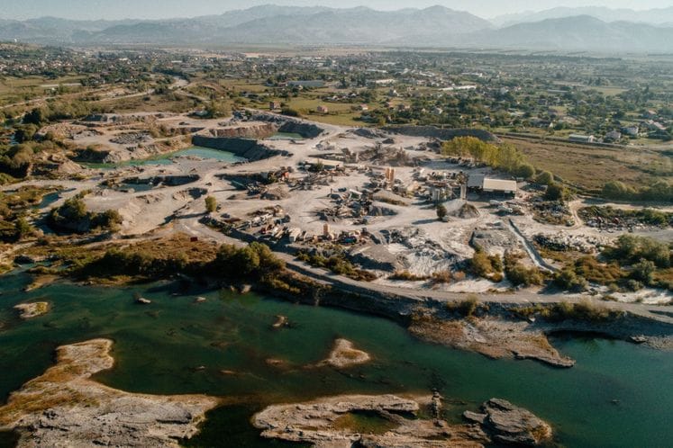 Vlada Crne Gore odlučna da stane na put daljoj devastaciji prirodnih resursa