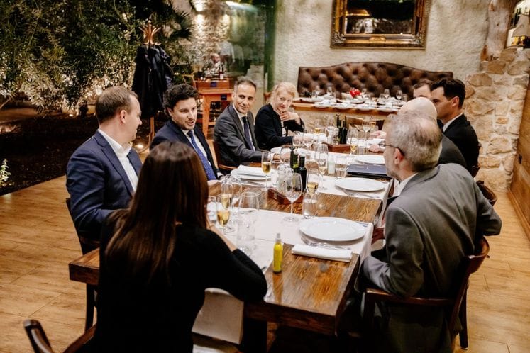 Abazović na radnoj večeri sa EU parlamentaracima