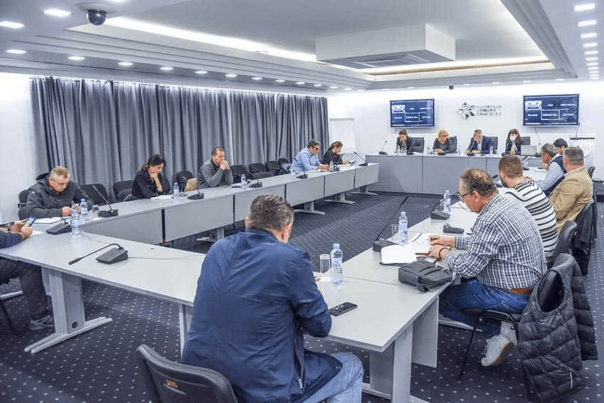 Uprava prihoda i carina Uprava prihoda i carina