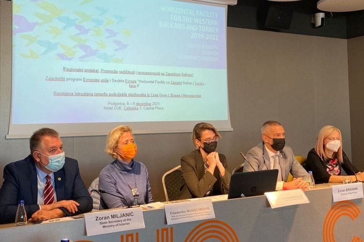 Direktor Uprave policije na skupu ,,Razmjena iskustava između policijskih službenika iz Crne Gore i Bosne i Hercegovine“