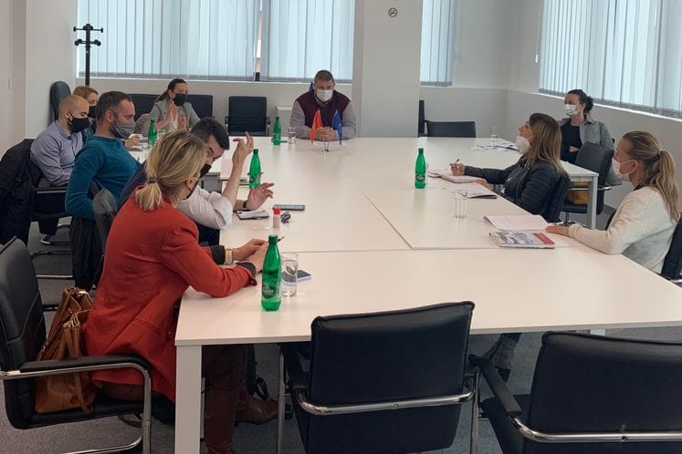 Unaprijediti saradnju sa korisničkim institucijama i kvalitet tehničke dokumentacije