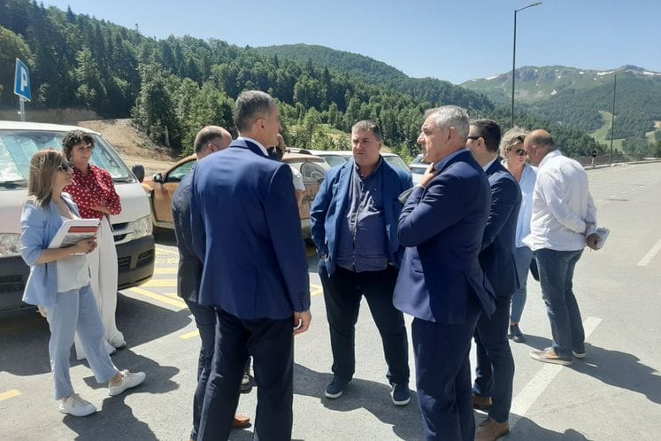 Ministar Mitrović i direktor Lučić u radnoj posjeti Kolašinu: Nove žičare i ski staze za razvoj opštine i cijelog sjevera