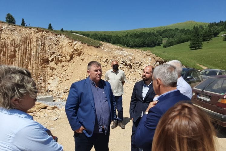 Ministar Mitrović i direktor Lučić u Mojkovcu: Crna Gora postaje zimski centar na Balkanu