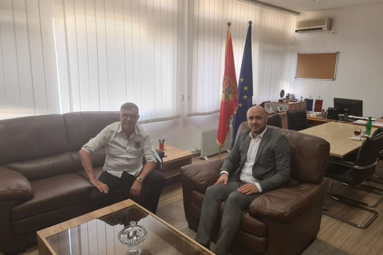 VD direktor Uprave za saradnju sa dijasporom-iseljenicima na sastanku sa članom Savjeta za saradnju sa dijasporom-iseljenicima Vanjom Popovićem