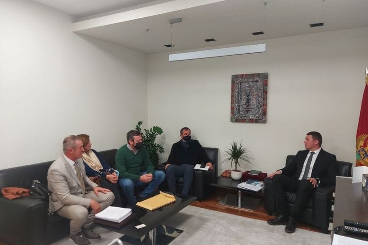 Adžić: Uključićemo se u rješavanje stambenog pitanja zaposlenih u bezbjednosnim institucijama