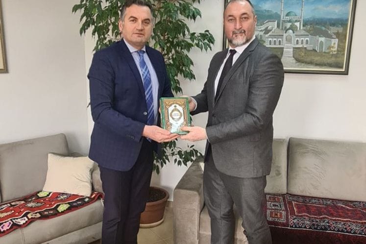 Ministar Stijović posjetio Islamski kulturni centar u Baru