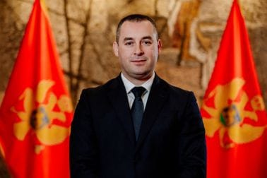 Dragoslav Šćekić, Minister of Health