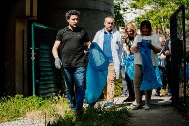 Дритан Абазовић - акција чишћења круга Клиничког центра Црне Горе