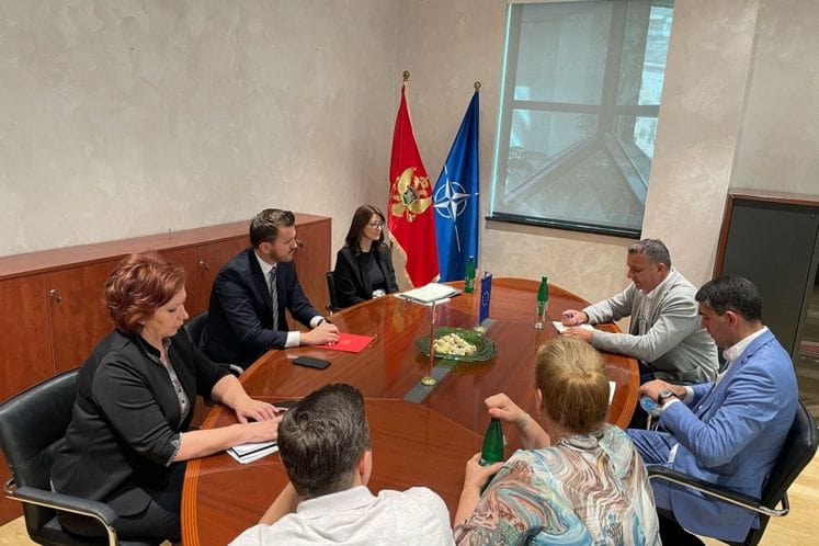 Sa sastanka ministra Dukaja i predstavnika Sindikata uprave i pravosuđa CG 2a