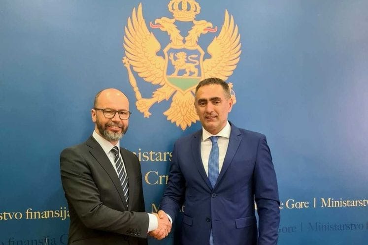 fotografija sa sastanka