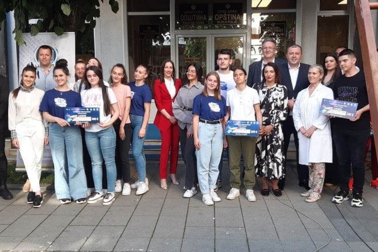 Festival školskih naučnoistraživačkih dostignuća