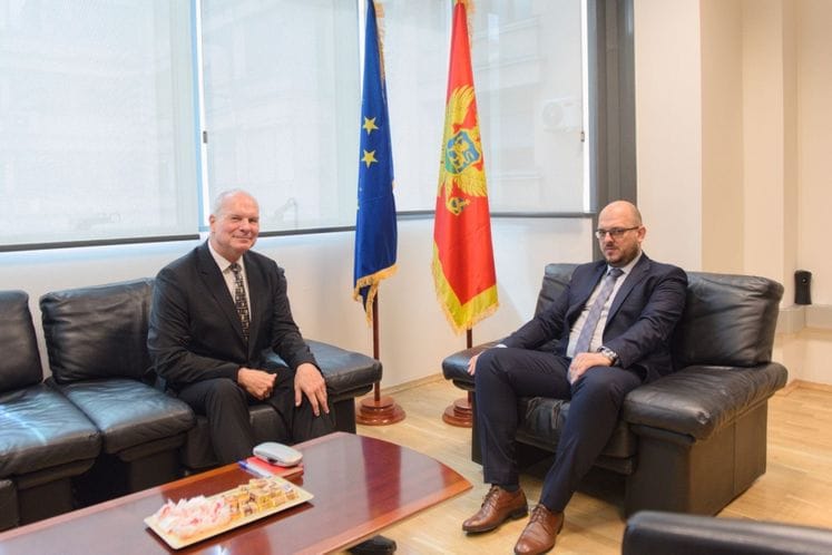 Ministar rada i socijalnog staranja Admir Adrović se sastao sa ambasadorom Republike Austrije u Crnoj Gori Karl Mullerom