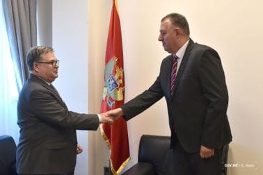 Zoran Miljanić - Kristijan Timonije, ambasador Francuske