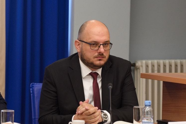 Ministar Adrović: Neophodno ubrzati aktivnosti na izradi Zakona o vještačenju, a uporedo sa tim i Zakona o profesionalnoj rehabilitaciji