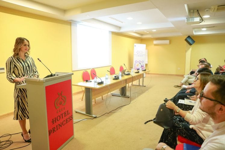 Државна секретарка Дешић учествовала на сајму у Бару
