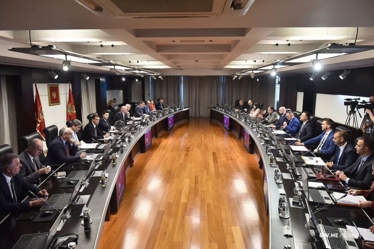 the 10th Cabinet session