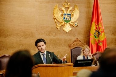 Premijerski sat: Odgovor predsjednika Vlade dr Dritana Abazovića na poslaničko pitanje Bogdana Božovića
