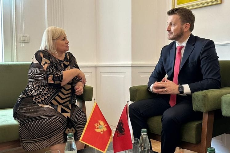 Sastanak ministar Dukaj i drzavna ministarka za standarde usluga Ekonomi 2