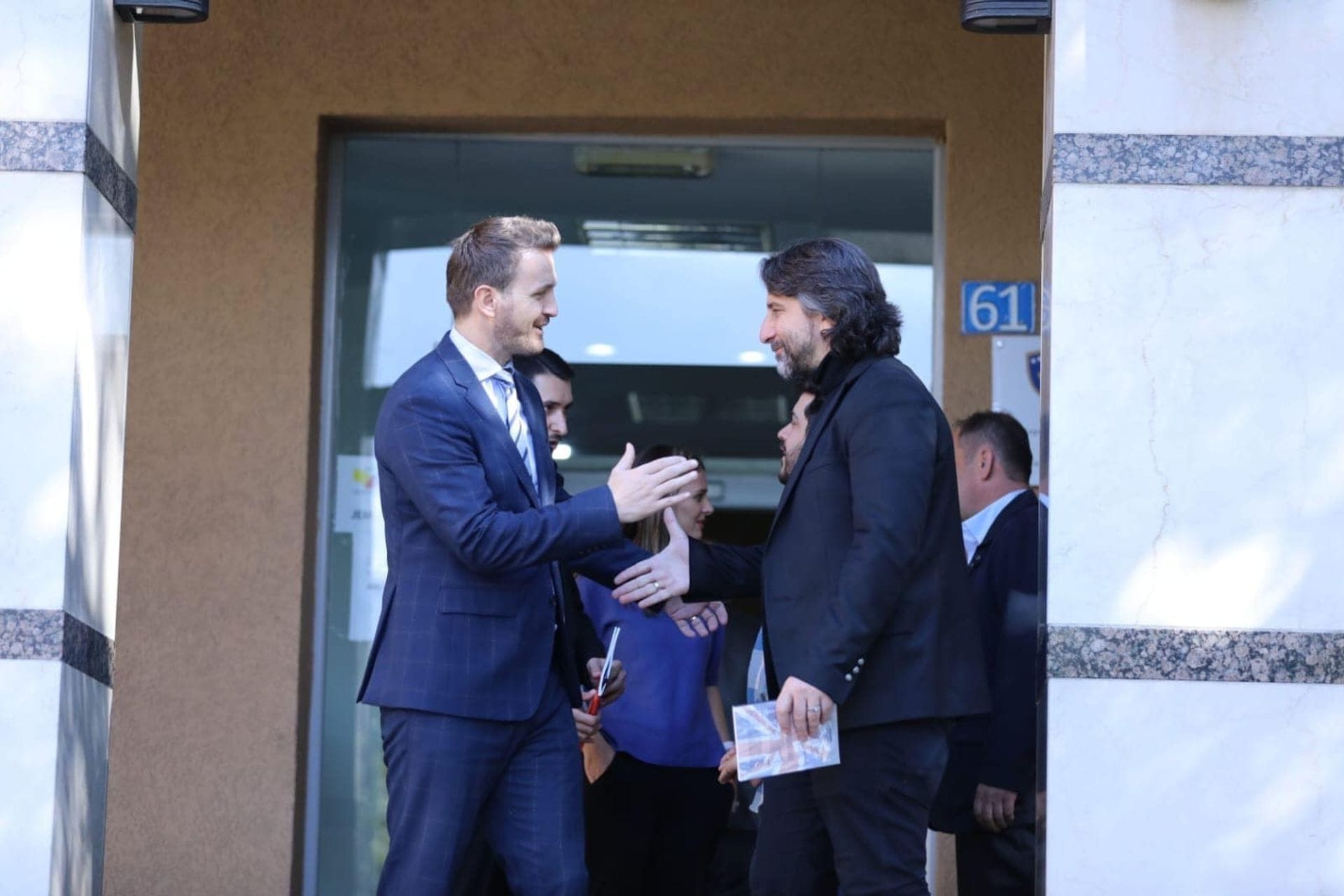 Sastanak ministar Dukaj-gradonačelnik Prištine Rama 3