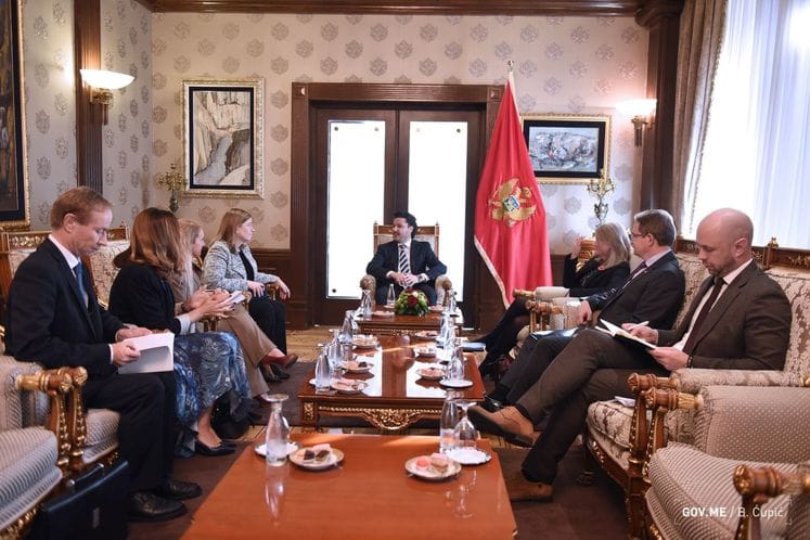 Abazović sa ambasadorima Kvinte i EU