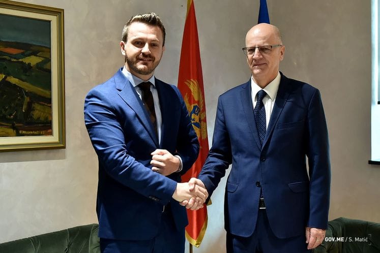 Ministar Dukaj i ambasador Dmohovski