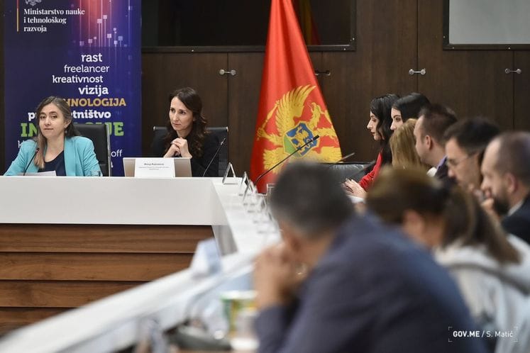 Pametnom specijalizacijom do dugoročnog ekonomskog rasta zasnovanog na znanju i inovacijama