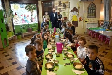 Doručak u organizaciji Ambasade Slovenije za djecu koja pohađaju vrtić “Dvor“