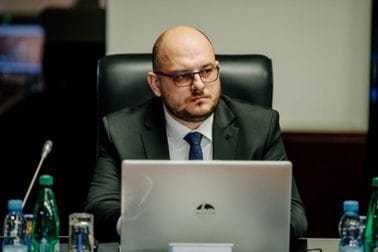 Министар Адровић: Укључити представнике социјалних партнера у преговарачке радне групе
