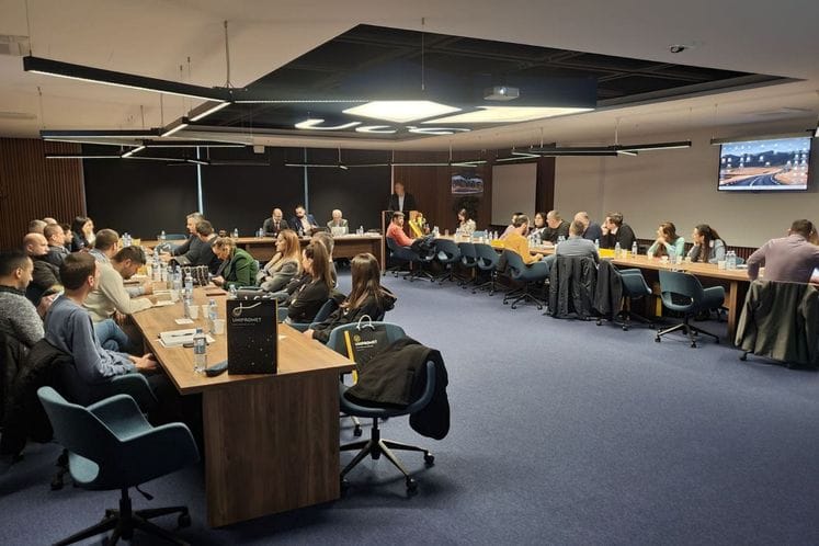 „Čelične zaštitne ograde za vozila i izmjenljiva saobraćajna signalizacija“