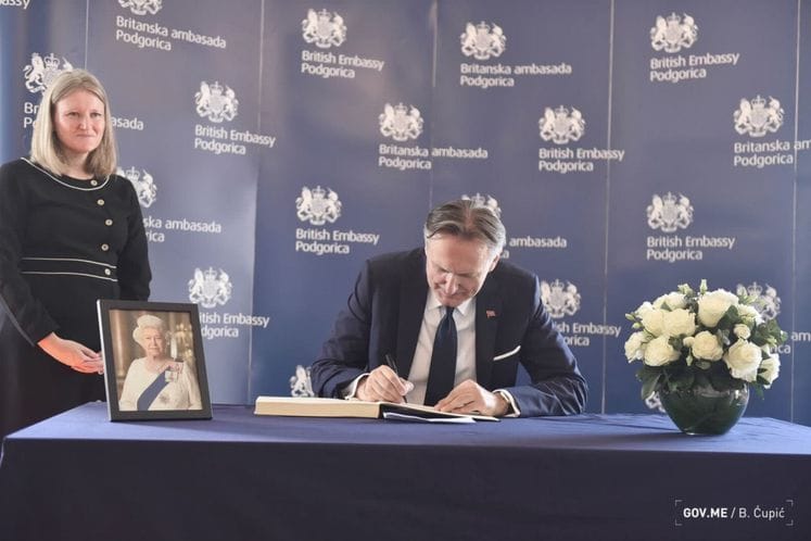 Ministar Krivokapić u Ambasadi Ujedinjenog Kraljevstva.cleaned