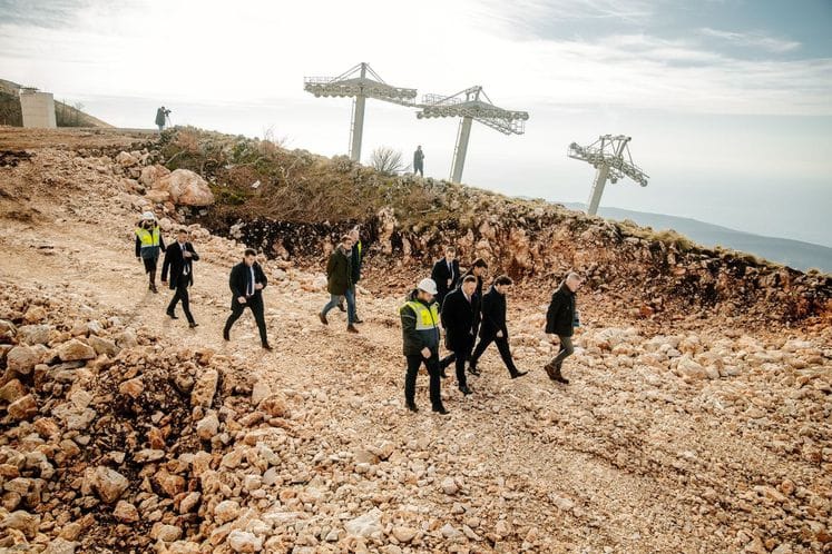 Abazović obišao radove na žičari