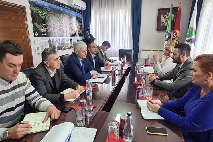 Saopštenje: Uprava za inspekcijske poslove i Opština Rožaje najavili pojačane kontrole primjene programa 'Evropa sad' i intenzivirane aktivnosti u pravcu suzbijanja 'sive ekonomije'