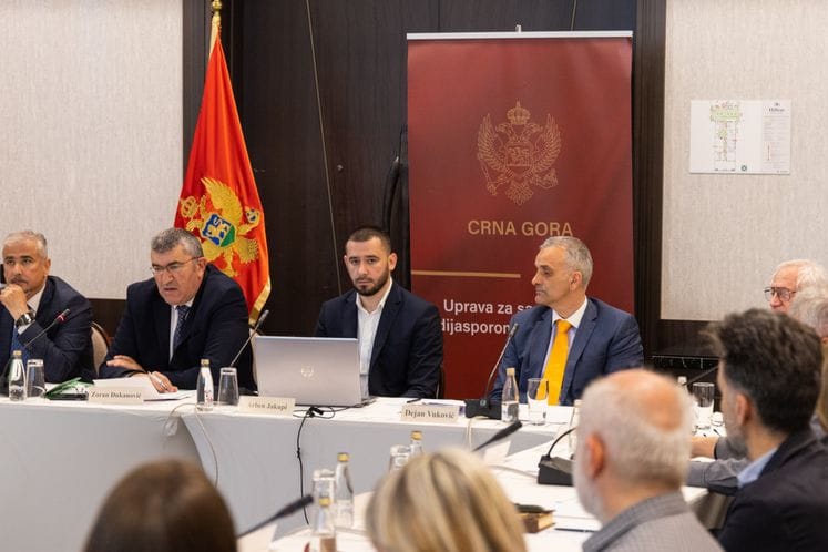 ZNAČAJ I REFLEKSIJE UMJETNIČKOG STVARALAŠTVA PRIPADNIKA CRNOGORSKE ISELJENIČKE ZAJEDNICE U R. SRBIJI ZA CRNU GORU, KAO ZEMLJU NJIHOVOG PORIJEKLA